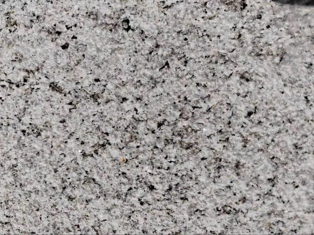 芝麻白天然花崗巖地鋪 實惠耐用，美觀大方